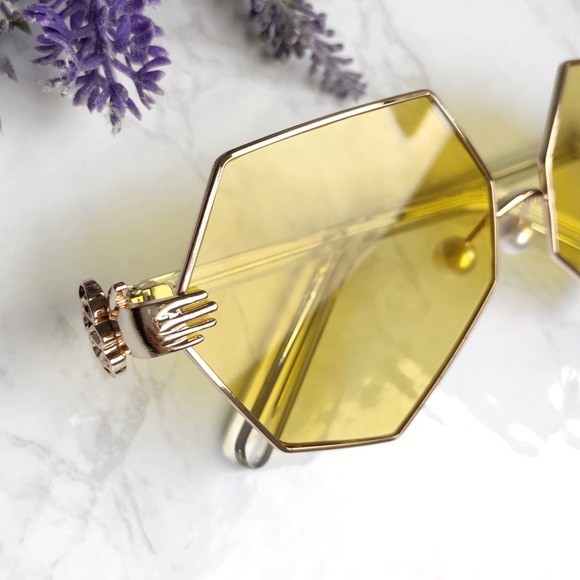 Fashion Oversized Sunglasses Pearls Nose Pads - Picture 2 of 6